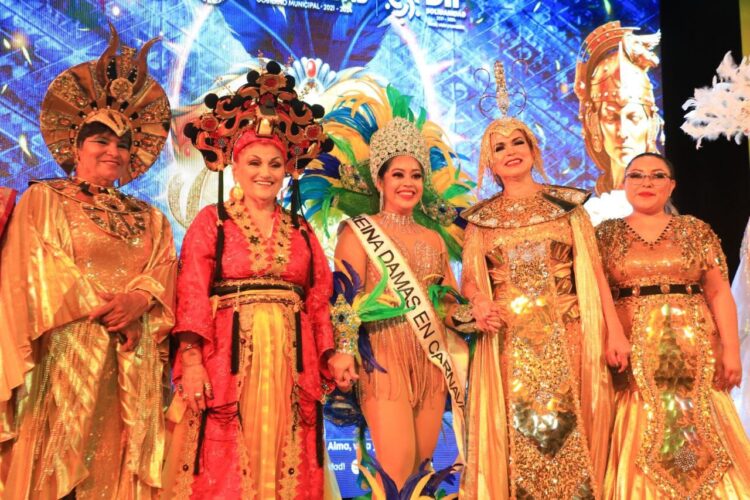 Gran algarabía en coronaciones de Reyes y reinas del Carnaval 2024 en Playa del Carmen
