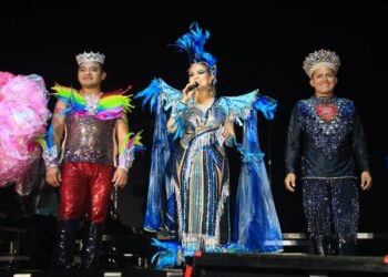 Gran presentación de Sebastián Yatra y espectacular paseo de comparsas en Playa del Carmen