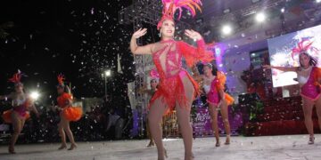 Disfruta juventud isleña tercer día del Carnaval ‘Fantasía Tropical 2024’ en Isla Mujeres