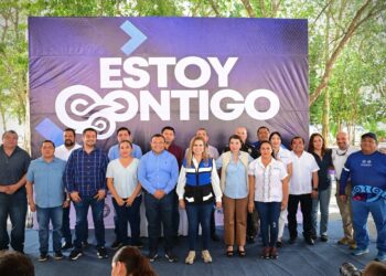 Atendió Lili Campos a vecinos de Palmas II en jornada "Estoy contigo"