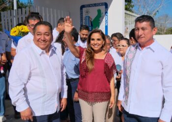 Mara Lezama abre espacios para que más jóvenes tengan una carrera profesional en Quintana Roo