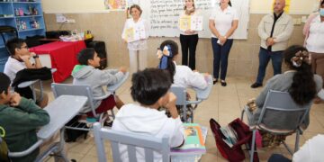 Fomentan valores cívicos y éticos entre las niñas y niños de Isla Mujeres