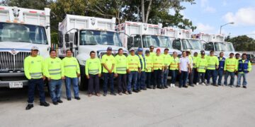 Entrega Gobierno Municipal 5 nuevos camiones recolectores de basura en la Zona Continental