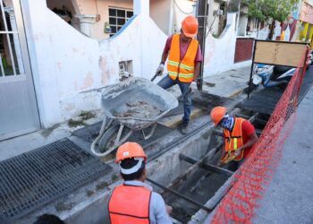 Avanza gobierno de Isla Mujeres en la modernización del sistema de drenaje pluvial