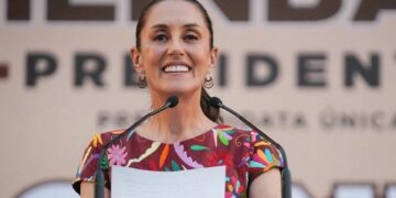 Miles de morenistas reciben a Claudia Sheinbaum en San Luis Potosí