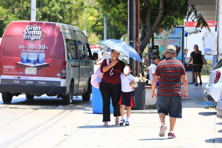 Recomiendan prevenir el golpe de calor en Playa del Carmen