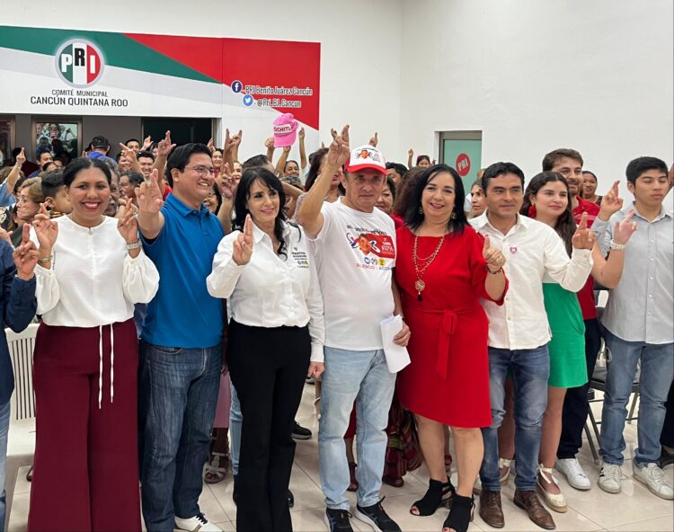 “Llegó la hora de cambiar el rumbo de México”: José Luis Ross en arranque de campaña