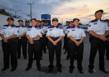 Reconocen a elementos de seguridad ciudadana y tránsito en Cancún