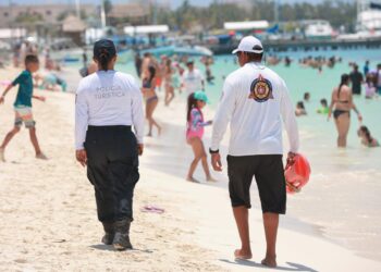 Emite recomendaciones Protección Civil en playas de Isla Mujeres