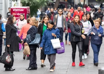 Brecha mundial de género para mujeres, mucho más amplia: Banco Mundial