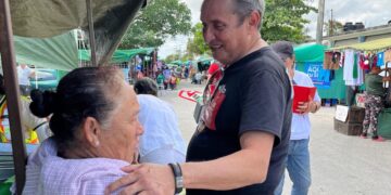 Promovera Luis Ross desde el Congreso un sistema de salud digno para todos