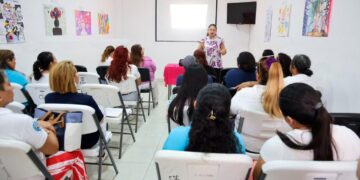 Empodera Gobierno Municipal a las servidoras públicas en Isla Mujeres