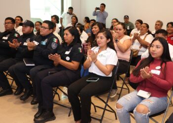 Promueven ambientes laborales saludables en Puerto Morelos por medio de capacitación