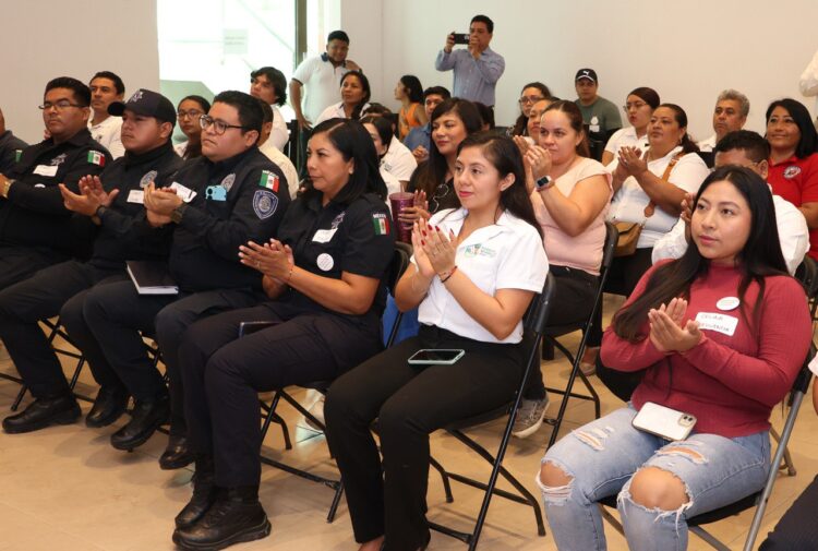 Promueven ambientes laborales saludables en Puerto Morelos por medio de capacitación