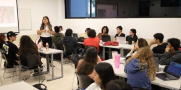 Imparten pláticas educativas a jóvenes de Cancún