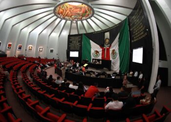 XVII Legislatura modifica integración de las comisiones ordinarias