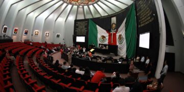 XVII Legislatura modifica integración de las comisiones ordinarias