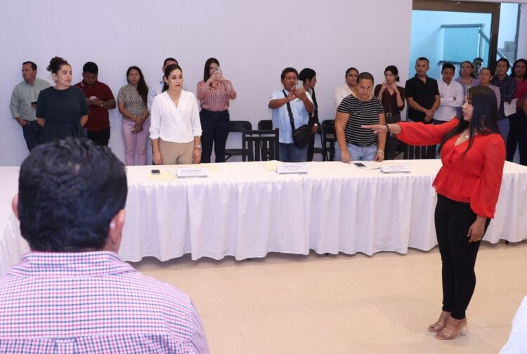 Rinden protesta tres nuevos integrantes del Cabildo de Puerto Morelos