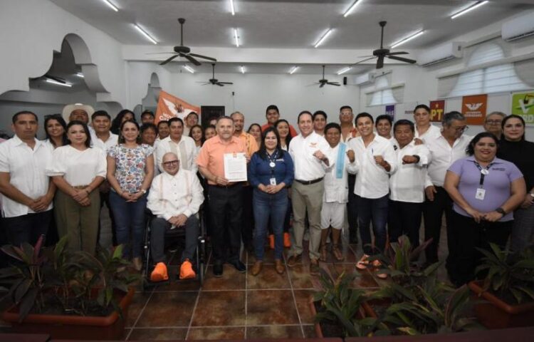 MC registra candidatos a diputados de mayoría ante el IEQROO