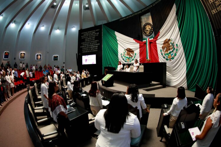 Sesiona el Cuarto Parlamento de Mujeres de Quintana Roo 2024