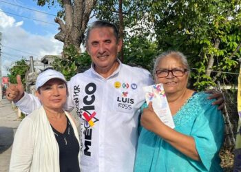 Luis Ross promoverá mejorar conectividad en Quintana Roo y el país