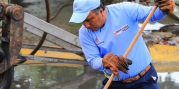 Garantizan salud solucionando problemas de alcantarillado en Playa del Carmen