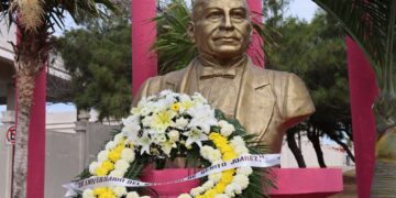 Realizan conmemoración del Natalicio de Benito Juárez en Isla Mujeres