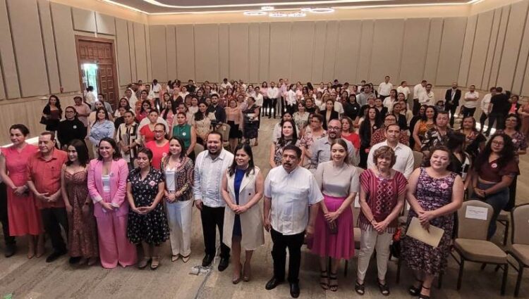 Presentan IEQROO y AMCEE la Red de Candidatas del estado de Quintana Roo