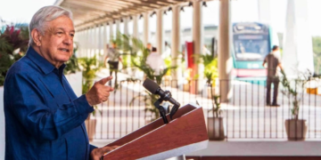 AMLO inaugura tramo de Cancún a Playa del Carmen del Tren Maya