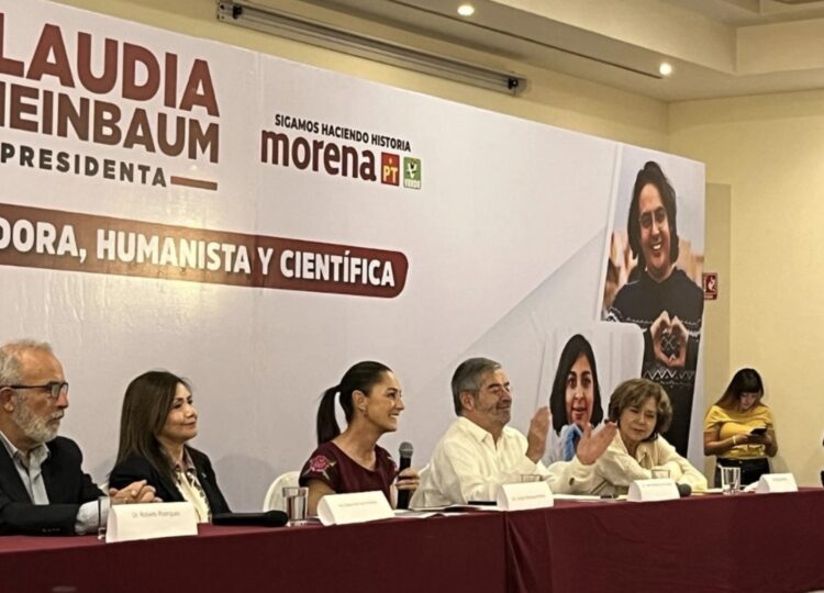 Claudia Sheinbaum ofrece universalizar educación media superior y salarios justos a maestros