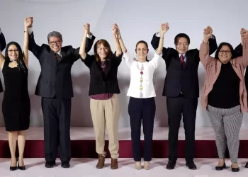 Claudia Sheinbaum presenta a su equipo de campaña; incluye a Ebrard, Clouthier, Delgado y Yáñez