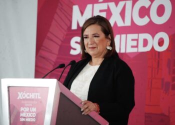 Xóchitl Gálvez solicita al INE iniciar campaña sobre programas sociales