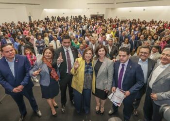 Ofrece Xóchitl Gálvez mejoramiento de cruces fronterizos