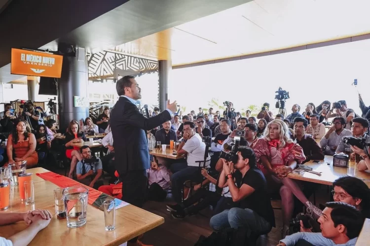 Propone Jorge Álvarez Máynez enseñar sobre diversidad sexual en educación básica