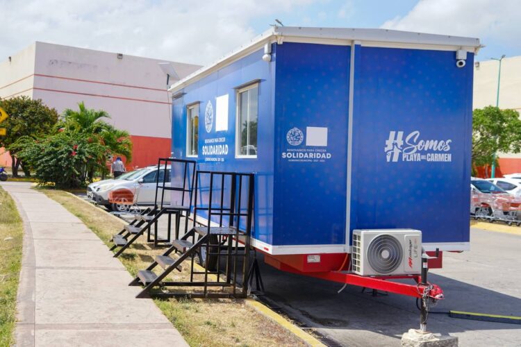 Acercan trámites con unidades móviles de Tesorería en Playa del Carmen