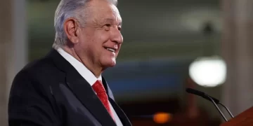 AMLO garantiza proceso electoral y una transición tranquila y tersa