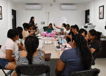 Fomentan en Playa del Carmen capacitación de las mujeres para elevar su calidad de vida
