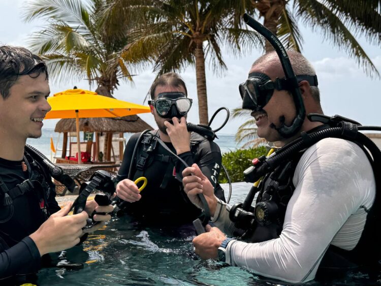 Eligen amantes del buceo a Puerto Morelos