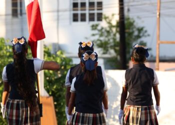 Llevan a cabo exitoso operativo de regreso a clases en Isla Mujeres