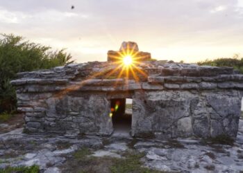 Invita Fundación de Parques y Museos a atestiguar alineación del sol con vestigio arqueológico de “El Caracol”