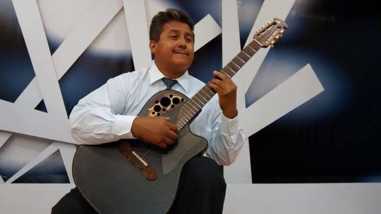 Vamos a seguir tocando la guitarra por muchos siglos