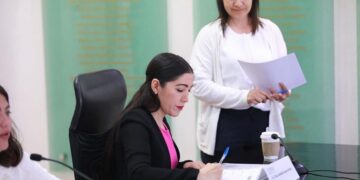 Presenta Candy Ayuso iniciativa para prevenir y erradicar la violencia entre estudiantes