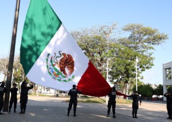 Conmemoran el 173 aniversario luctuoso de don Andrés Quintana Roo en Chetumal