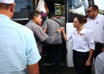 Ana Paty Peralta, comprometida con trabajadores del turismo