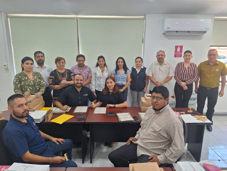 Entrega el INE en Quintana Roo documentación electoral para voto de Personas en Prisión Preventiva