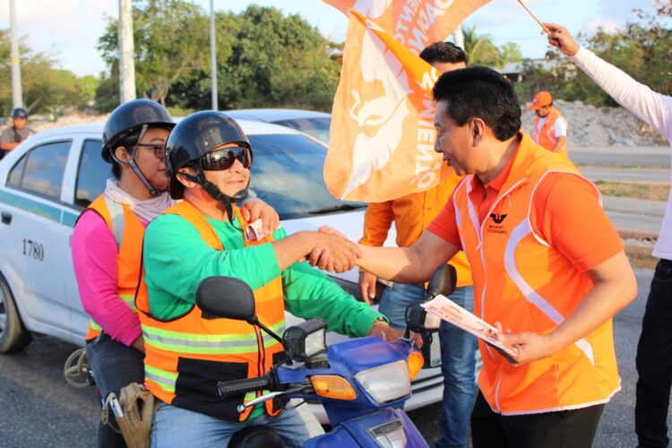 Mejoraremos la movilidad para las y los trabajadores de Cancún, señala Chucho Pool