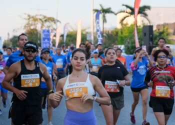 Celebra Medio Maratón el 54 Aniversario de Cancún en el marco de la Nueva Era del Turismo