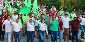 Blanca Merari reafirma compromiso con madres y padres de familia de Puerto Morelos