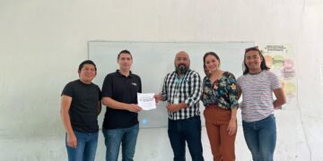 Imparte el INE plática sobre la importancia de la participación política de las juventudes