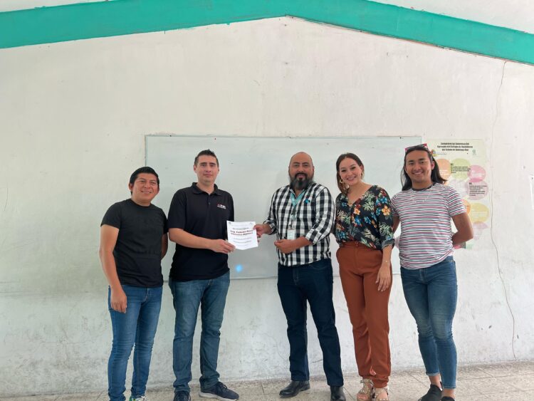 Imparte el INE plática sobre la importancia de la participación política de las juventudes